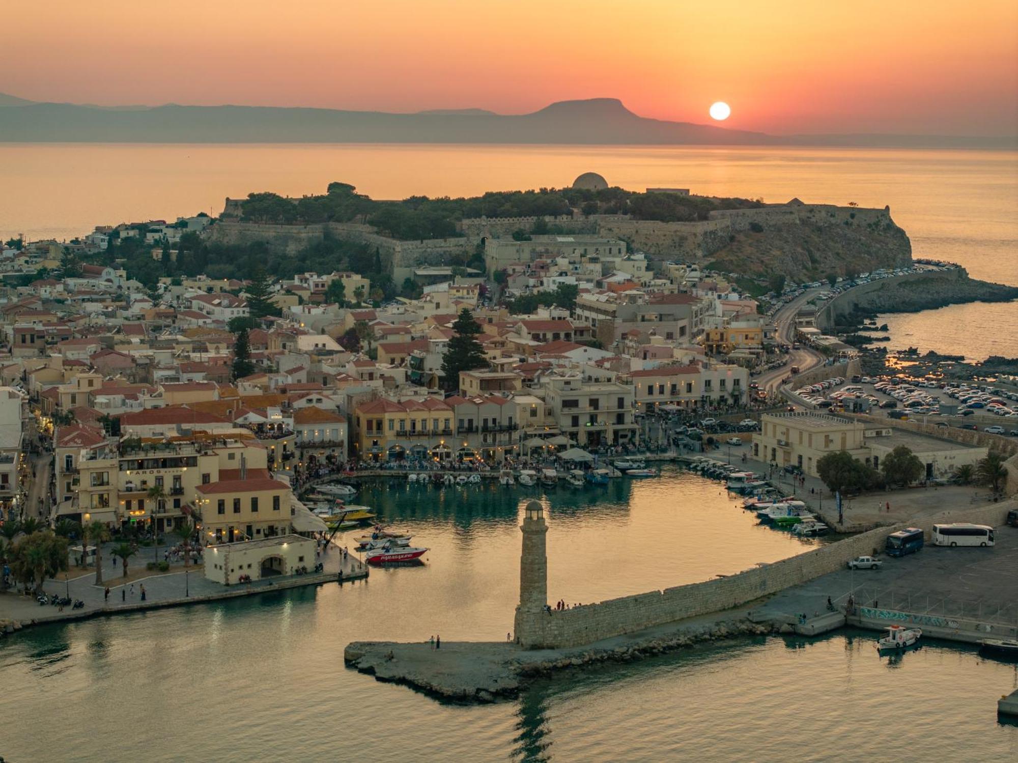 Rettimo Suites, Experience Luxury In The Heart Of Rethymno 외부 사진